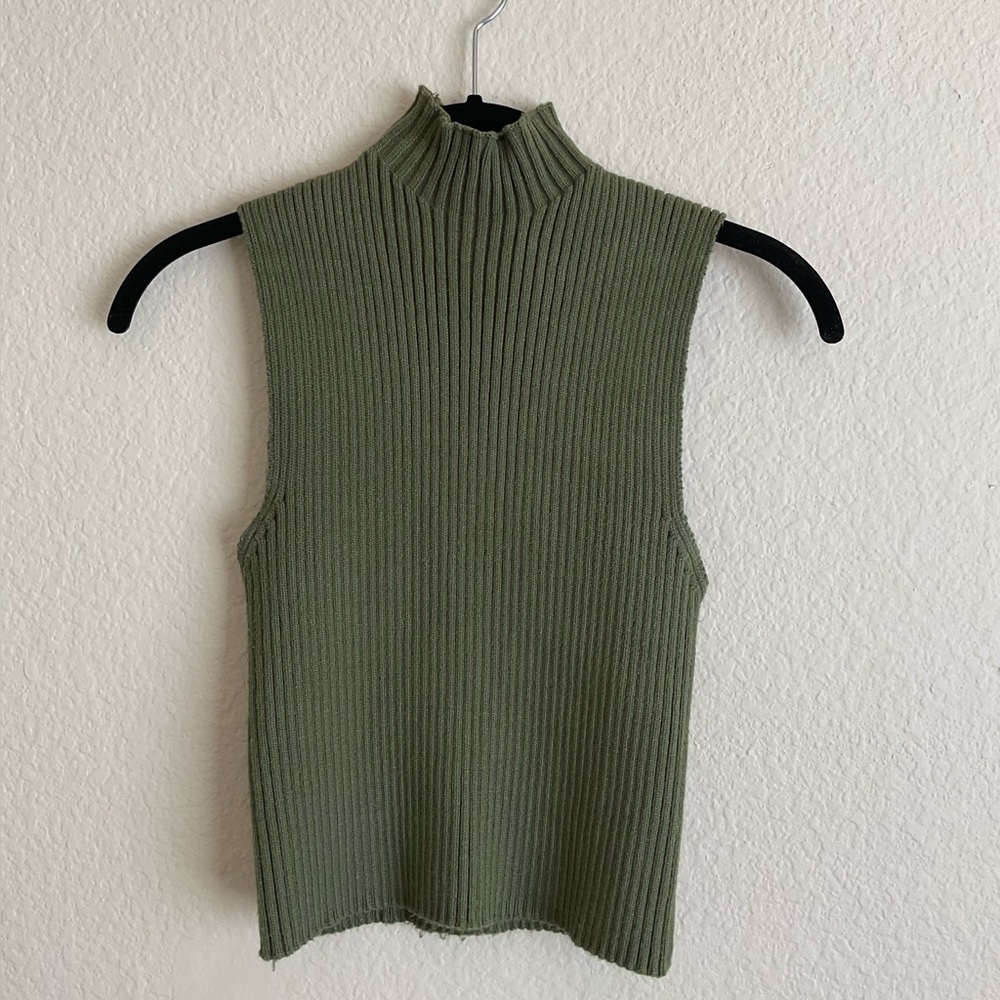 Zara Cropped Sleeveless Sweater Top